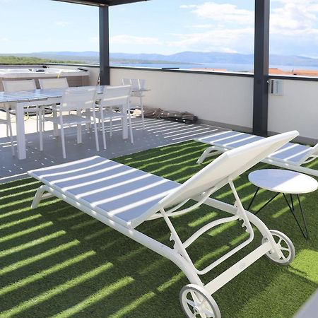 Apartments Terra Sun With Private Pool Or Jacuzzi Нивице Экстерьер фото