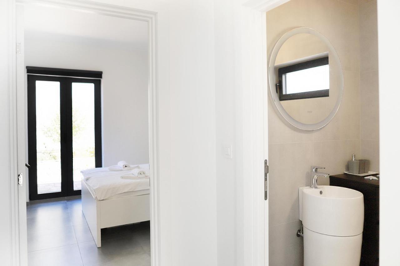 Apartments Terra Sun With Private Pool Or Jacuzzi Нивице Экстерьер фото