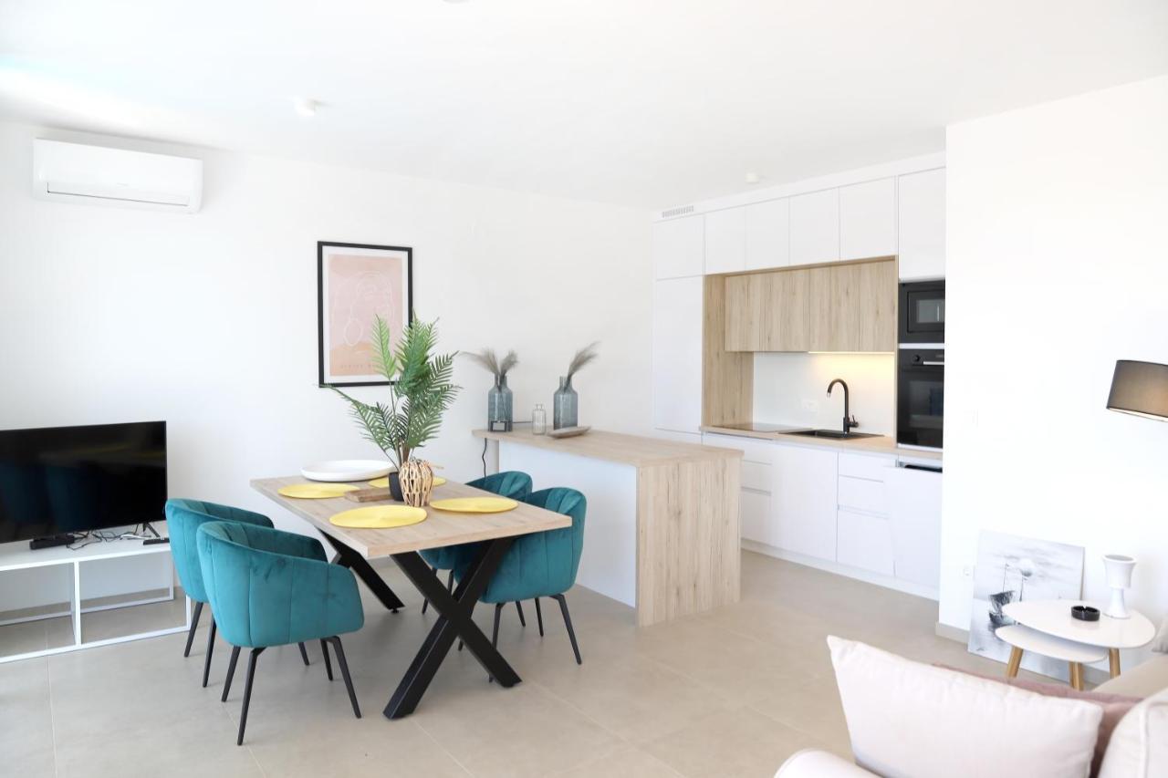 Apartments Terra Sun With Private Pool Or Jacuzzi Нивице Экстерьер фото