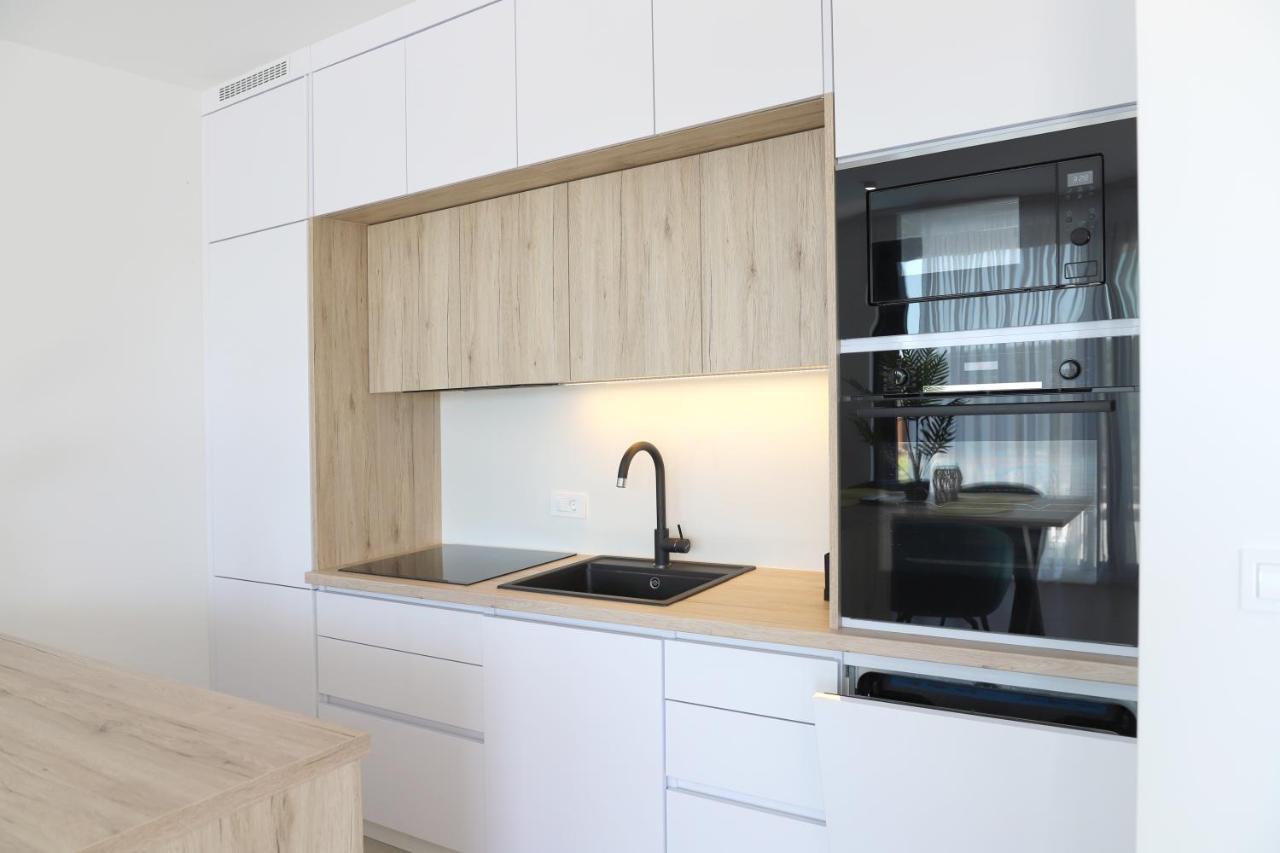 Apartments Terra Sun With Private Pool Or Jacuzzi Нивице Экстерьер фото